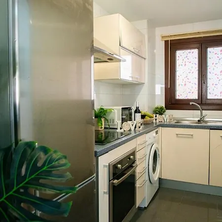 Minimalist Executive With Free Parking - Center 아파트 말라가