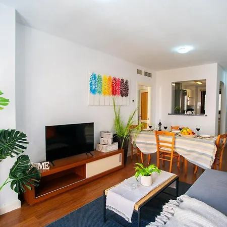 아파트 Minimalist Executive With Free Parking - Center *