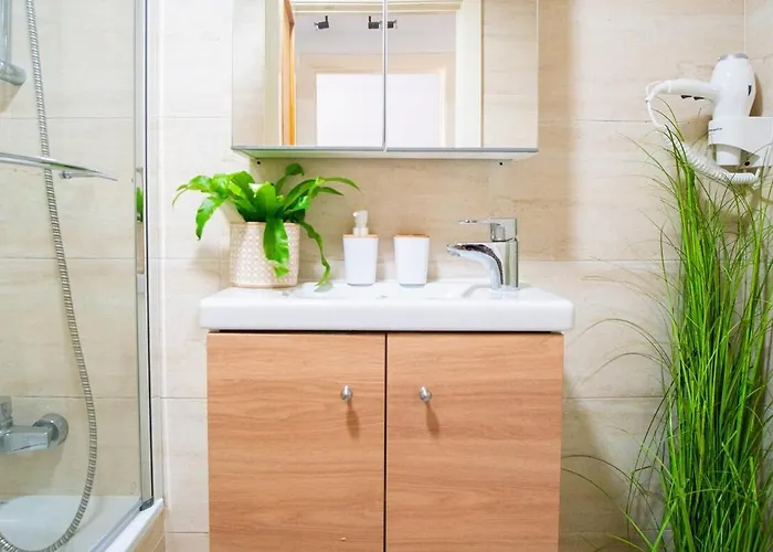 Apartman Minimalist Executive With Free Parking - Center *